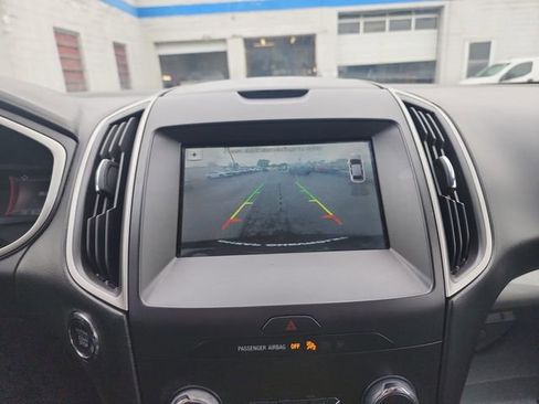 Used 2019 Ford Edge SEL w/ Equipment Group 201A AWD/4WD image 24