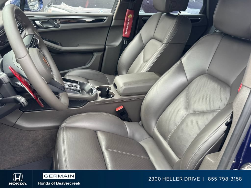 Used 2022 Porsche Macan AWD/4WD image 6