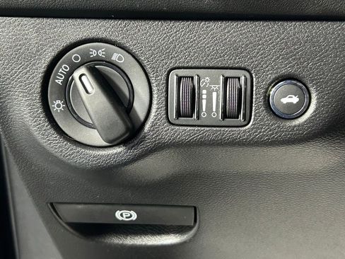 Used 2022 Dodge Challenger R/T Scat Pack RWD image 27