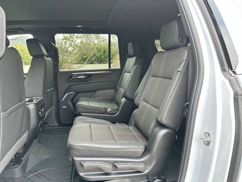 New 2026 Chevrolet Suburban High Country RWD image 17