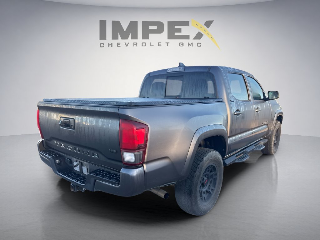 Used 2020 Toyota Tacoma SR5 RWD image 5