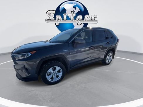 Used 2021 Toyota RAV4 XLE image 4