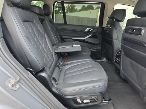 Used 2024 BMW X7 xDrive40i AWD/4WD image 15