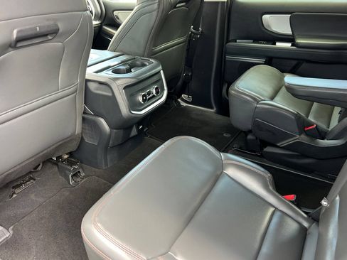 Certified 2025 Ford Expedition Active AWD/4WD image 4