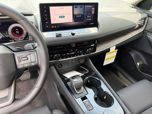 New 2026 Nissan Rogue Platinum w/ Platinum Premium Package AWD/4WD image 29