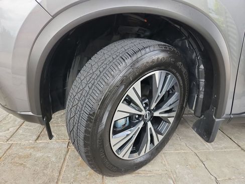 Certified 2023 Nissan Rogue SV image 7