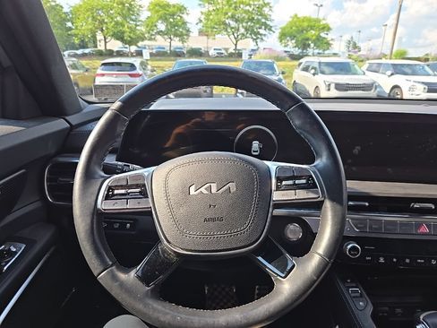 Certified 2024 Kia Telluride SX Prestige X-Line AWD/4WD image 3