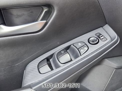 Used 2025 Nissan Sentra SV FWD image 28