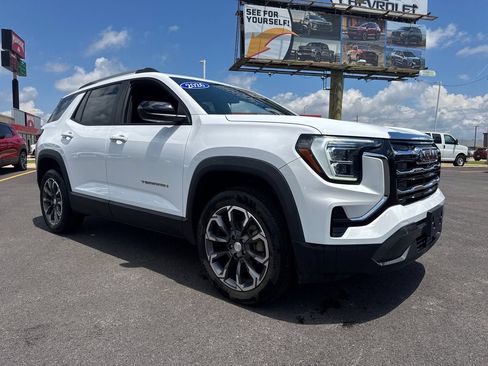 Used 2026 GMC Terrain Elevation w/ Elevation Premium Package AWD/4WD image 9