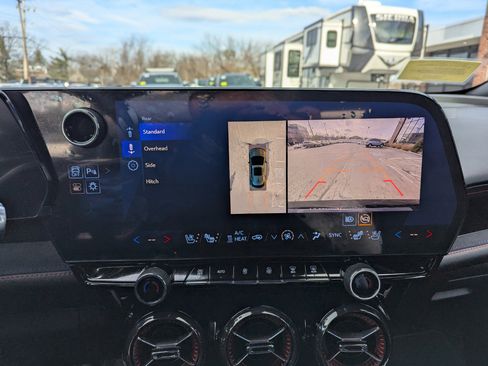 Used 2025 Chevrolet Blazer EV RS image 23