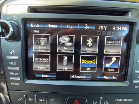 Used 2017 Buick Enclave Premium AWD/4WD image 31