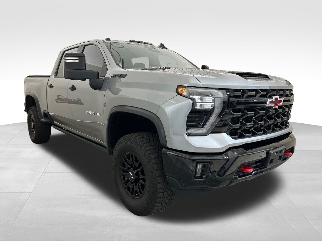 Used 2024 Chevrolet Silverado 2500 ZR2 w/ Technology Package AWD/4WD image 9