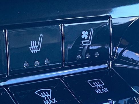 New 2026 Chevrolet Equinox RS w/ Convenience Package III image 18