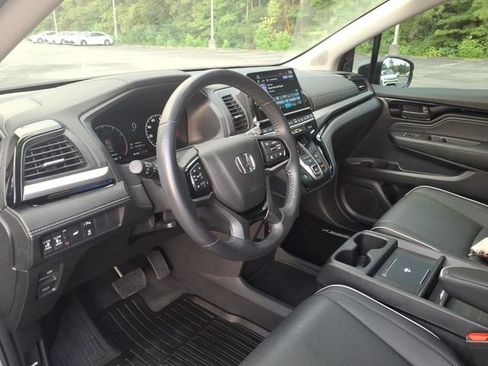 Used 2025 Honda Odyssey Touring image 12