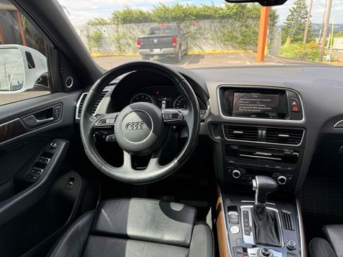 Used 2016 Audi Q5 2.0T Premium Plus w/ Technology Package AWD/4WD image 23