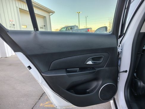 Used 2012 Chevrolet Cruze LT w/ RS Package image 11