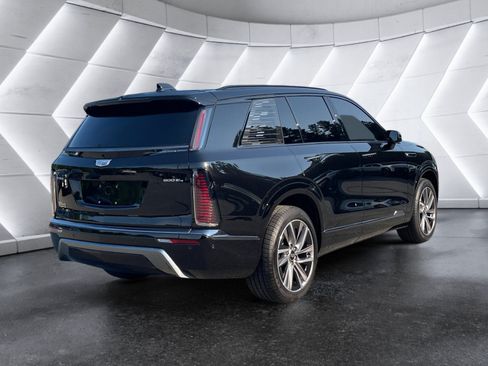 Used 2026 Cadillac Vistiq Sport AWD/4WD image 6