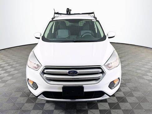 Used 2019 Ford Escape SE FWD image 2