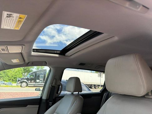 Used 2019 Honda Odyssey EX-L image 19