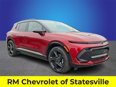 New 2026 Chevrolet Equinox EV RS image 2