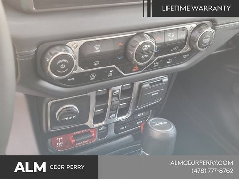 New 2025 Jeep Gladiator Mojave w/ Safety Group AWD/4WD image 23