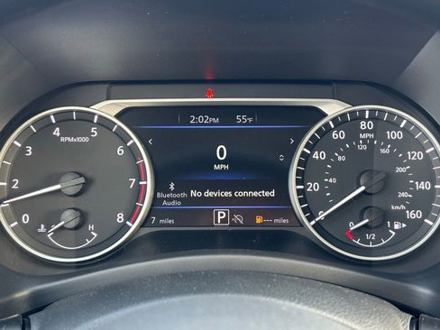 Used 2025 Nissan Sentra SV image 23