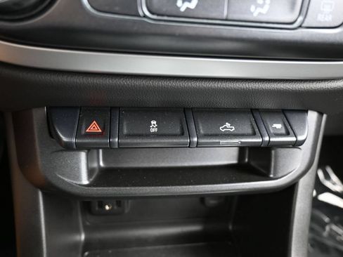 Used 2022 Chevrolet Colorado LT w/ LT Convenience Package RWD image 25