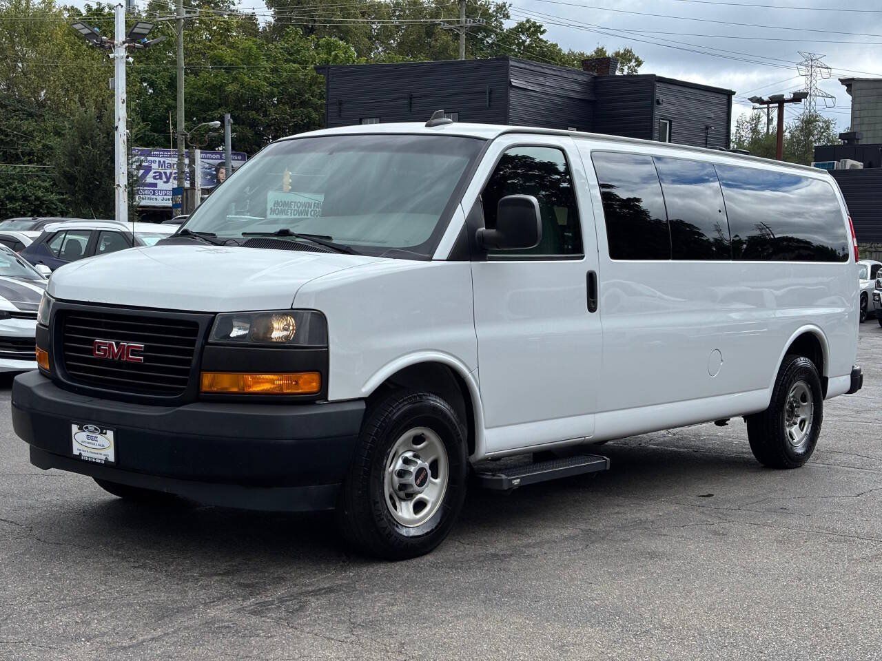 Used 2019 GMC Savana 3500 LS RWD image 4