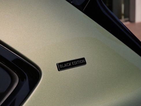 New 2025 Bentley Bentayga image 7