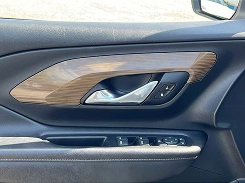 Used 2020 GMC Terrain SLE image 11