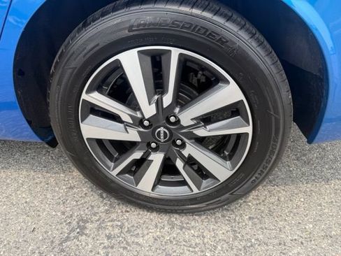 Used 2024 Nissan Versa SV FWD image 19