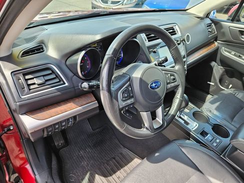 Used 2017 Subaru Outback 2.5i Limited AWD/4WD image 18
