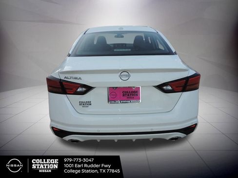 New 2025 Nissan Altima 2.5 SV w/ SV Special Edition Package image 5