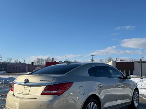 Used 2015 Buick LaCrosse Leather image 4