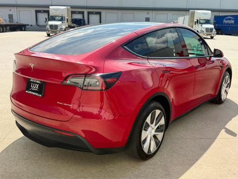 Used 2023 Tesla Model Y Long Range AWD/4WD image 7