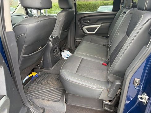 Used 2019 Nissan Titan PRO-4X image 10