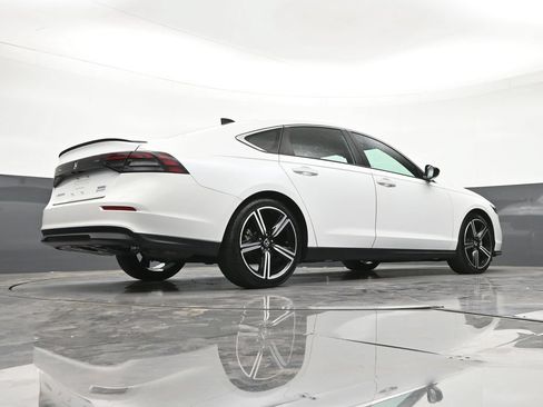 Used 2023 Honda Accord Sport image 28