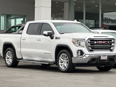 Used 2020 GMC Sierra 1500 SLT w/ SLT Premium Package image 2