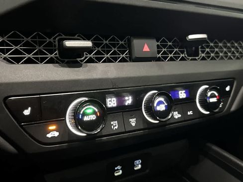 Used 2024 Honda Accord EX image 19
