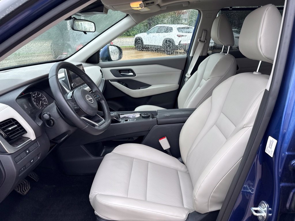 Used 2022 Nissan Rogue SV w/ SV Premium Package AWD/4WD image 13