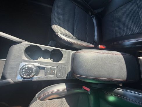 Used 2023 Ford Escape ST-Line AWD/4WD image 32