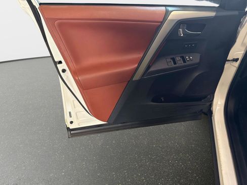 Used 2013 Toyota RAV4 Limited image 18