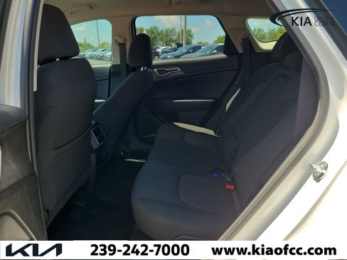 Certified 2024 Kia Sportage LX FWD image 12