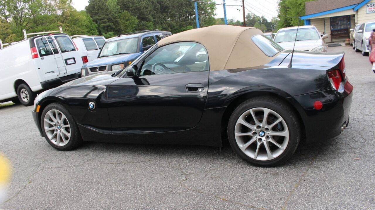 Used 2006 BMW Z4 3.0i RWD image 11