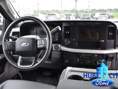 Used 2023 Ford F250 XL w/ 360-Degree Camera Package RWD image 19