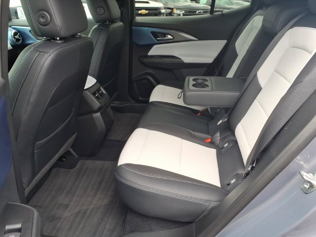 Used 2024 Chevrolet Equinox EV LT AWD/4WD image 19