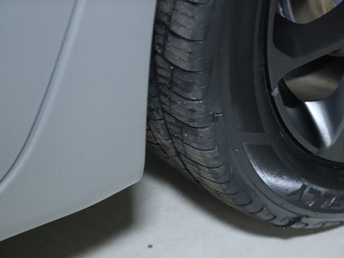 Used 2021 Chrysler Pacifica Touring-L w/ Uconnect Theater Family Group image 37