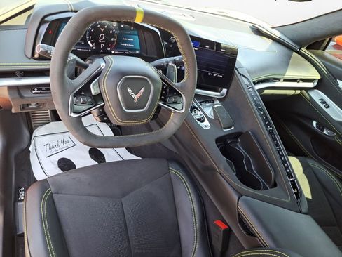 Used 2023 Chevrolet Corvette Stingray Premium Conv w/ Z51 Performance Package image 18