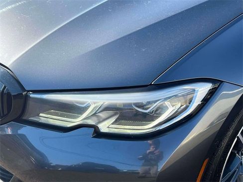 Used 2019 BMW 330i xDrive Sedan w/ Premium Package image 8
