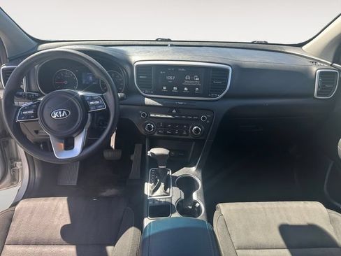 Used 2020 Kia Sportage LX AWD/4WD image 10